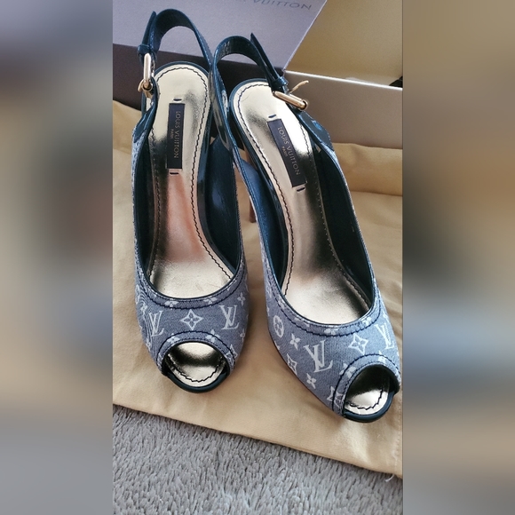 LOUIS VUITTON Monogram Idylle Slingback Open Toe Pumps - Picture 4 of 7